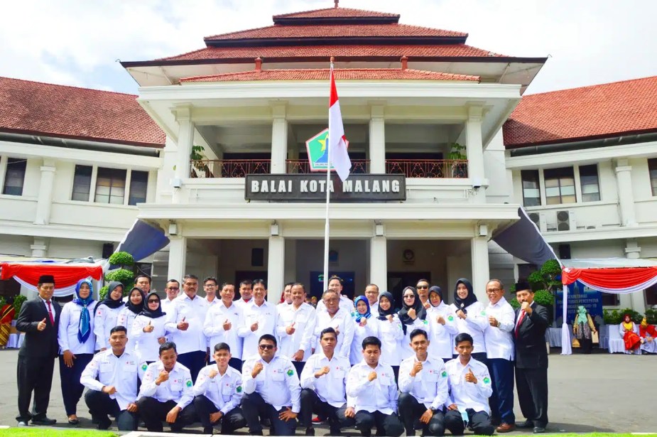 PMI-PMR-KSR-Balai-kupang-donor-darah-bantuan-bencana-Indonesian-red-cross-bulan-sabit-Palang-Merah-Webcloudhoster-WINSON-MEDIA